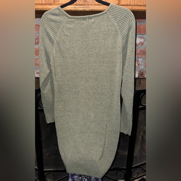 Barefoot Dreams Dress - Picture 2 of 3